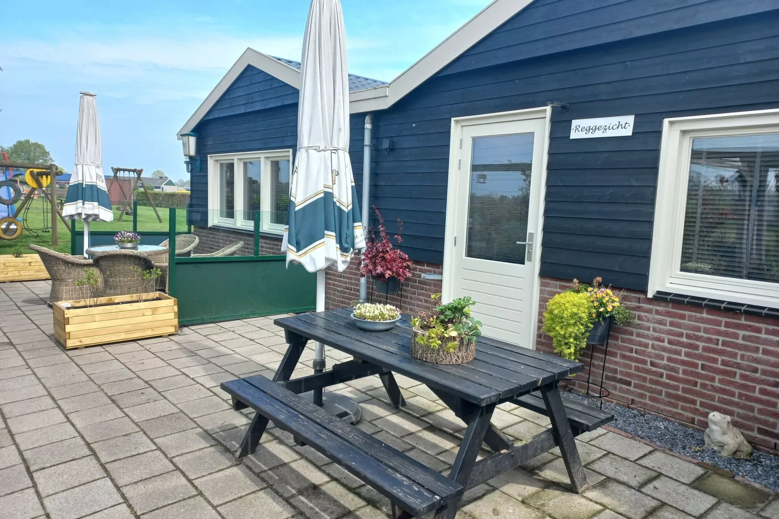 Reggezicht-Exterior summer
