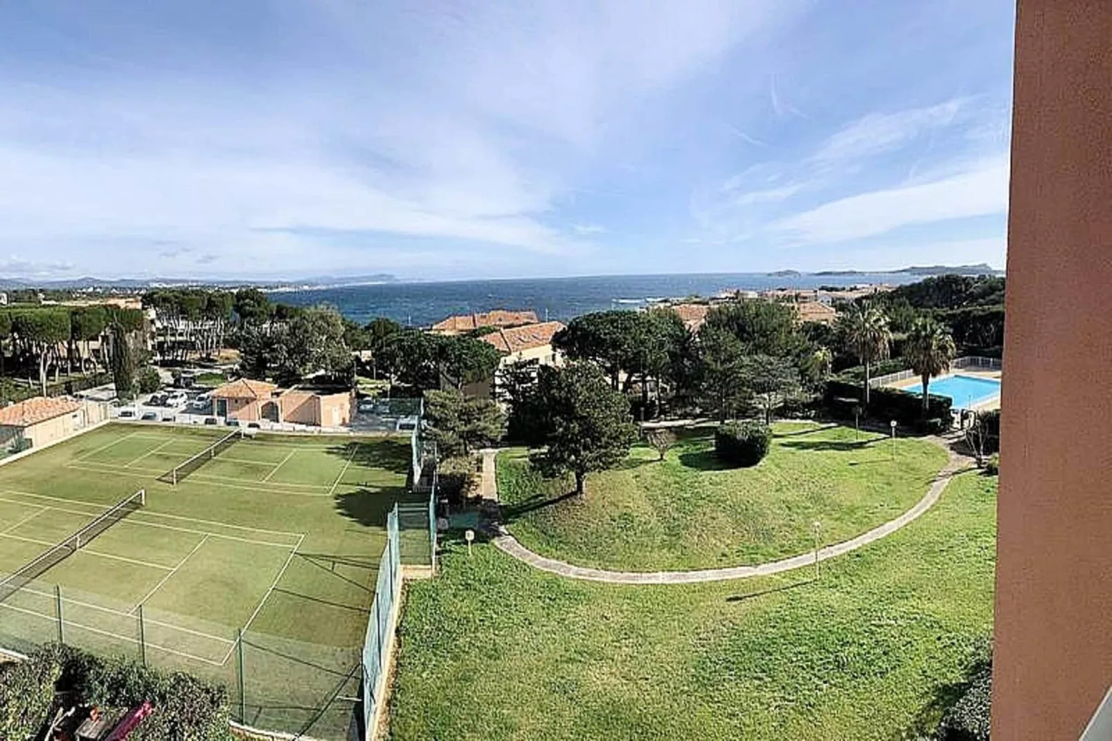 Résidence Marines D'aryana-Kitchen