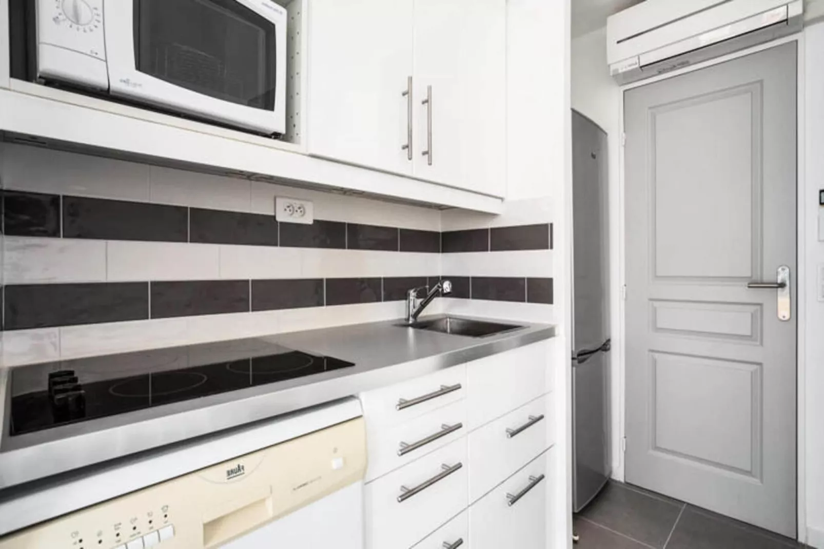 Les Appartements aux Restanques du Golfe de St Tropez - maeva Home-Exterior in summer