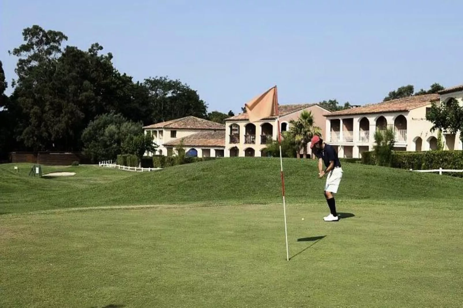 Résidence Les Parcs de Grimaud - maeva Home-Außenbereich Sommer