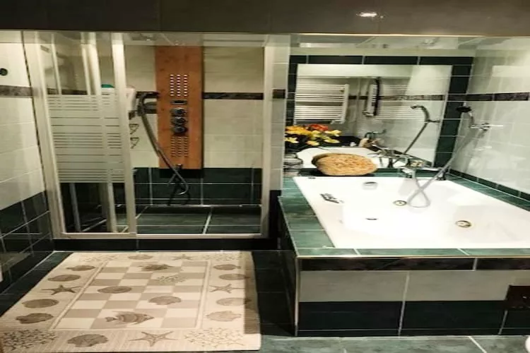 Résidence Le Galibier 3-Bathroom