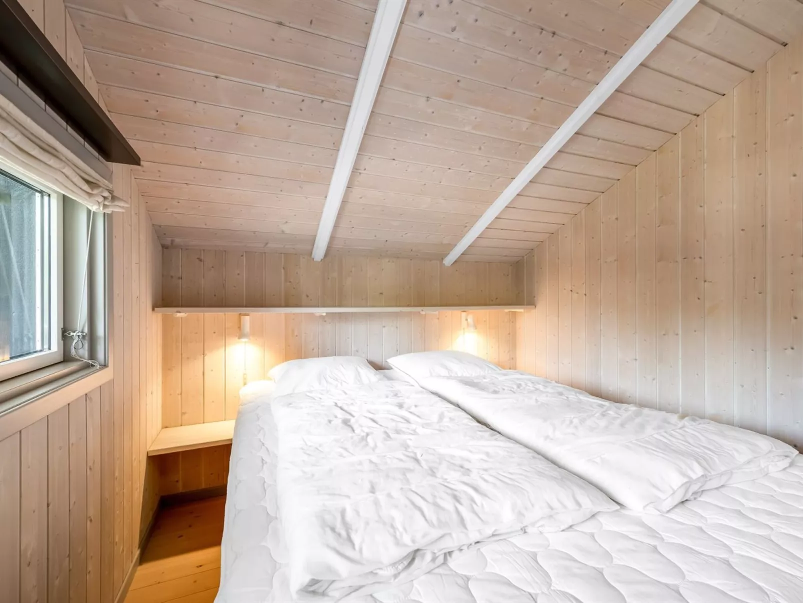 "Elba" - 275m to the fjord-Inside