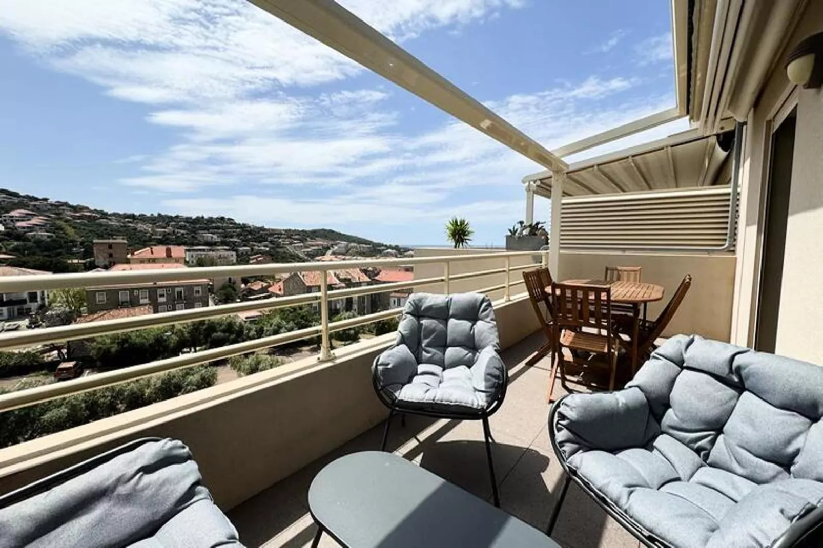 Résidence Jardins De Quatrina-Terrace balcony