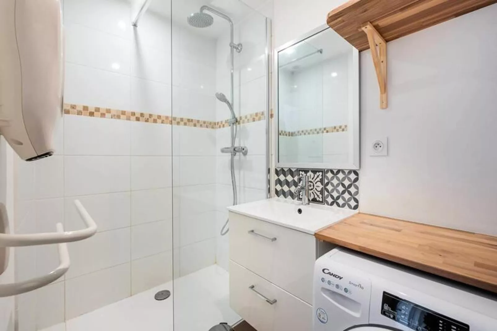 Résidence " La Lagune"-Badezimmer