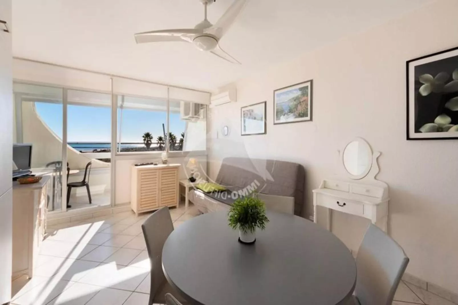 Résidence "le Chabian"-Terrace balcony