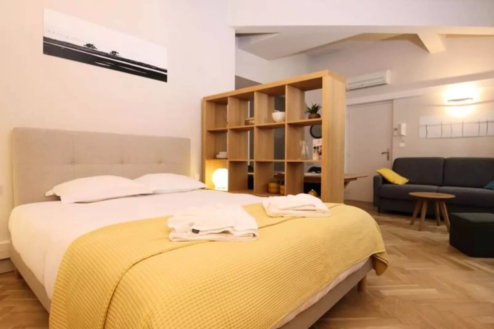 Superbe Appartement Typiquement Bordelais En Hypercentre Pour *4 Personnes*-Extérieur été