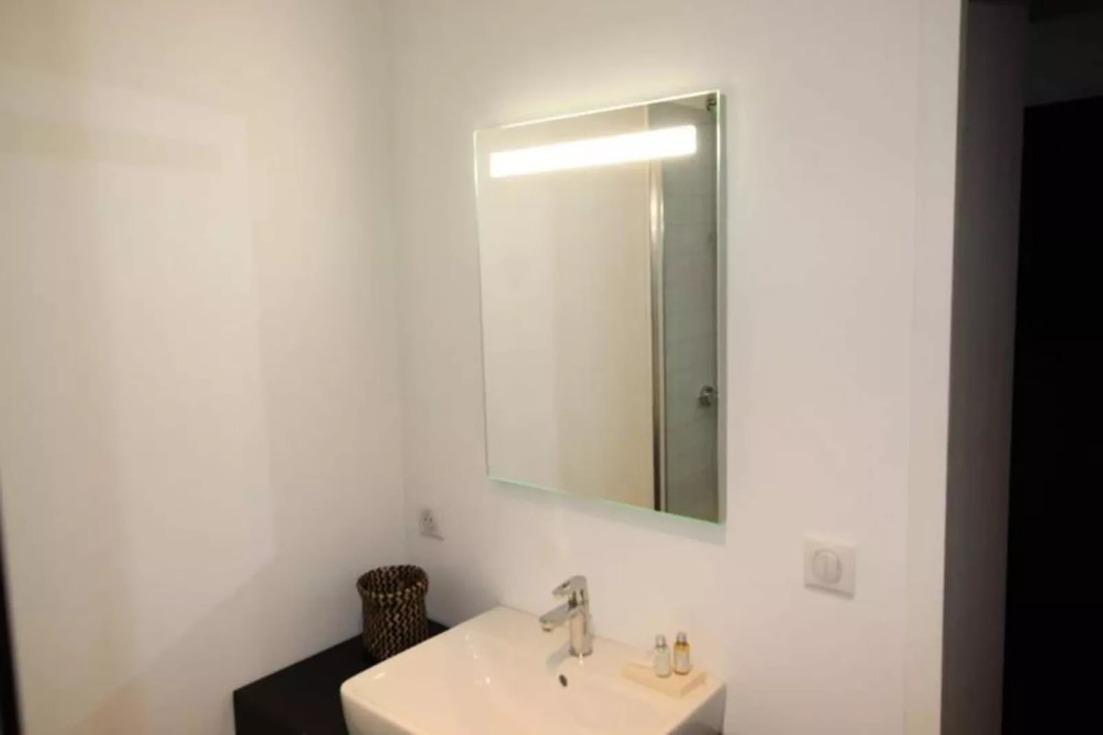 Charmant Et Rayonnant Appartement De 55 M&sup2; Situ&eacute; Dans Le Coeur De Bordeaux-Palier