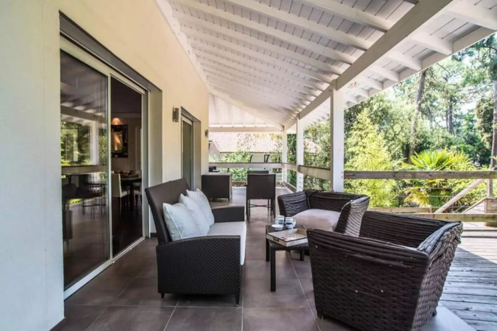 Magnifique Villa Climatis&eacute;e -10 Personnes Avec Piscine Et P&eacute;tanque - Pyla-Image-tags.