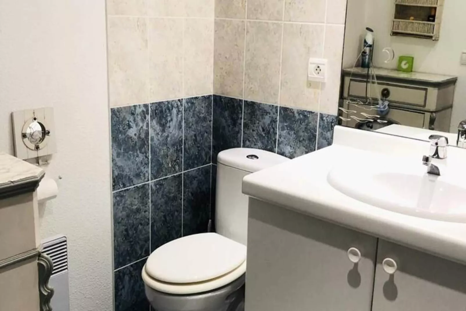 Résidence L'orangeraie-Salle de bain