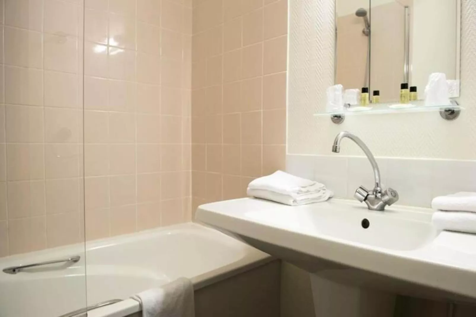 Résidence Villa Régina - Vacances Bleues-Außenbereich Sommer