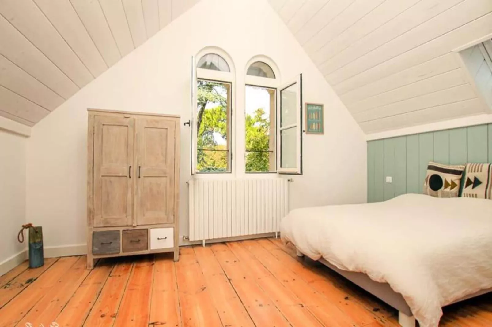 Villa Familiale R&eacute;nov&eacute;e &agrave; Arcachon &ndash; 6 Ch, 4 Sdb, Entre 8 &agrave; 10 Pers-Ambiente