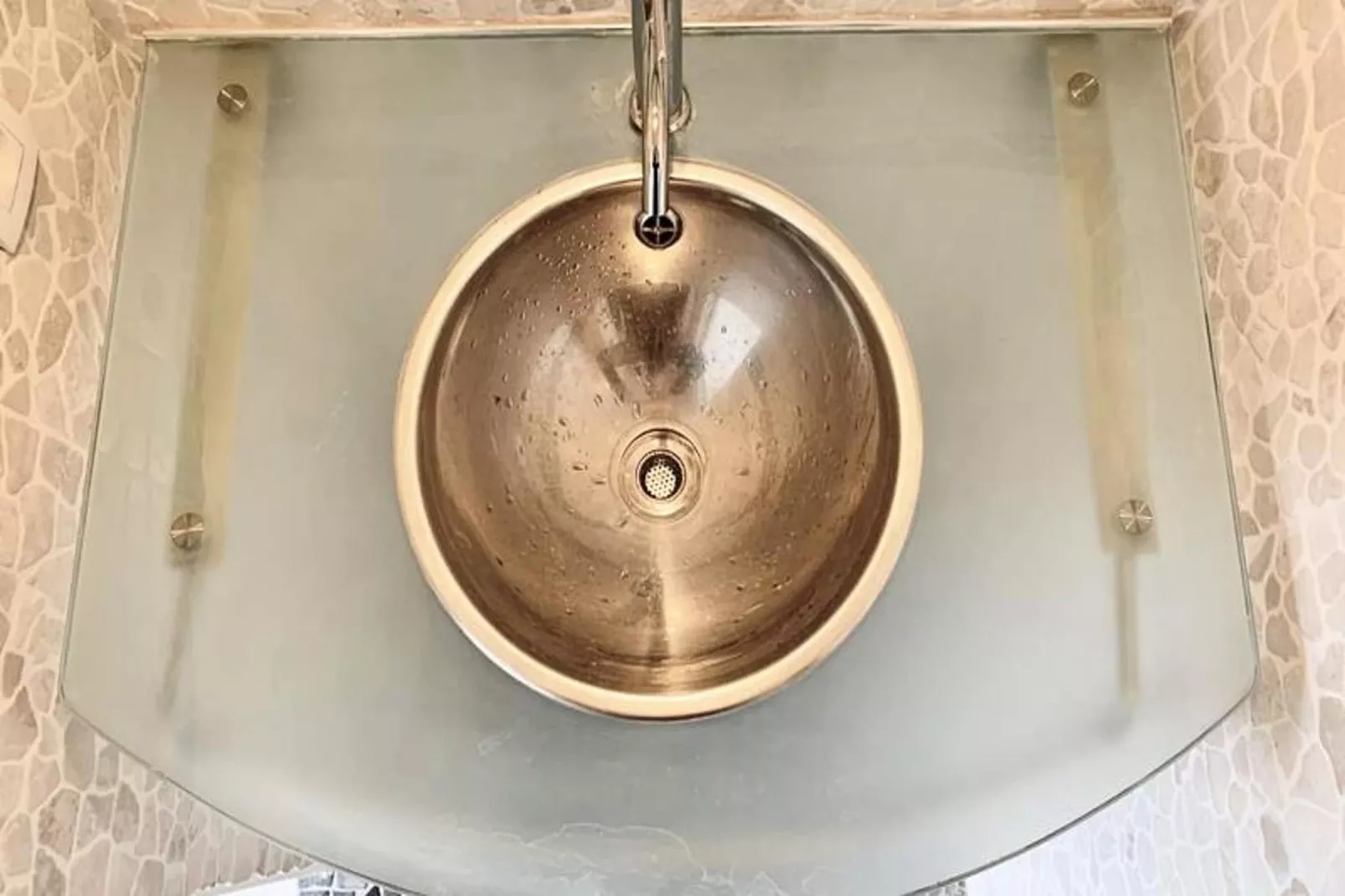 | La Chanson Bleue  💙 | Marcelin Berthelot | Tram-Bathroom