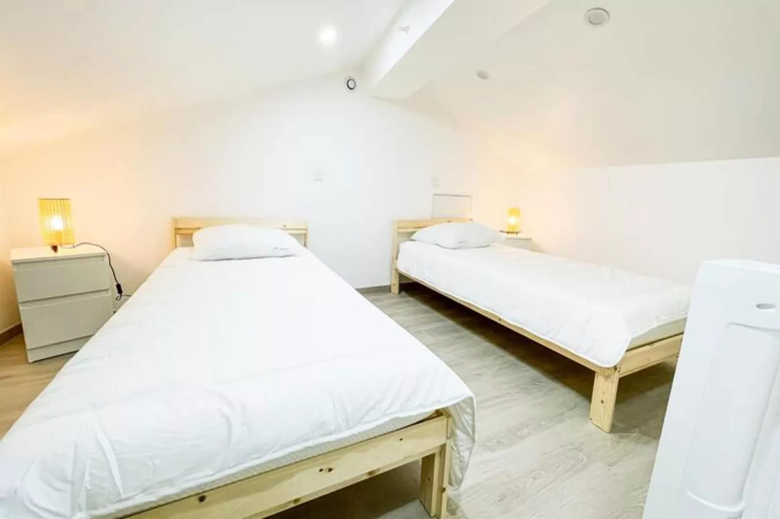 Le Duplex 🌞 Calme & R&eacute;nov&eacute;|-Chambre