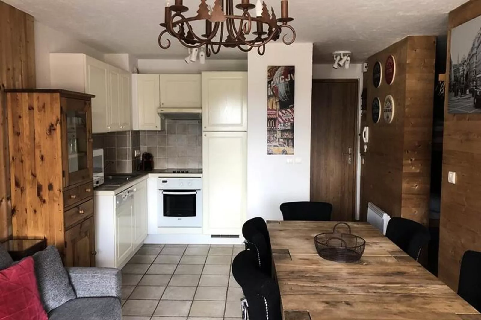 Chalet Alpina-Dining room