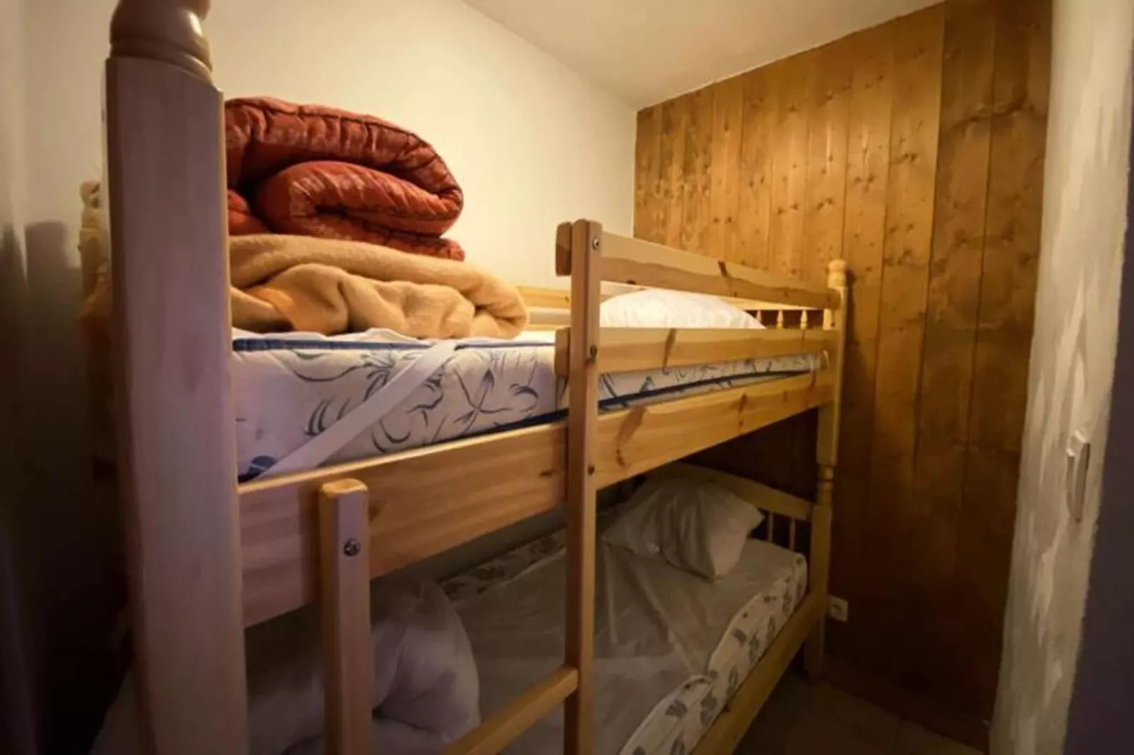 Chalets D Or-Bedroom