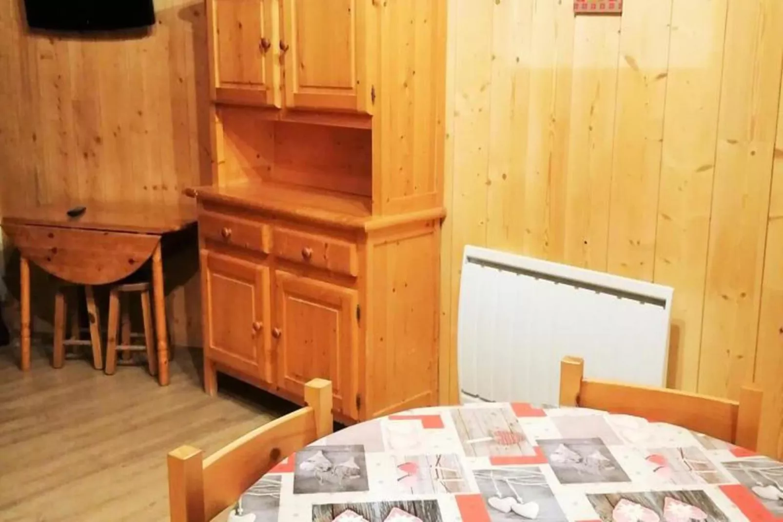 Résidence Sappey-Esszimmer