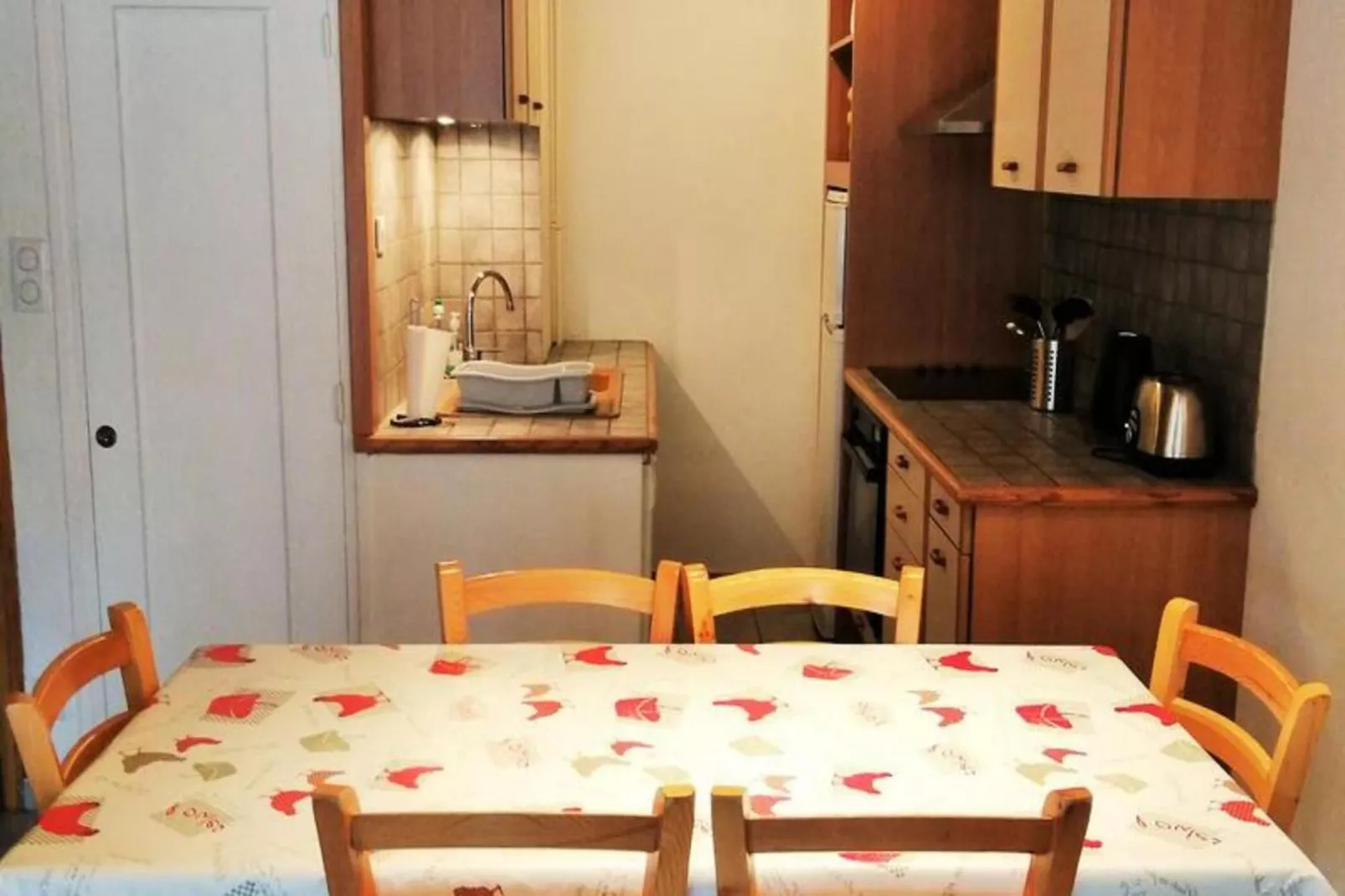 Résidence Olympe-Dining room