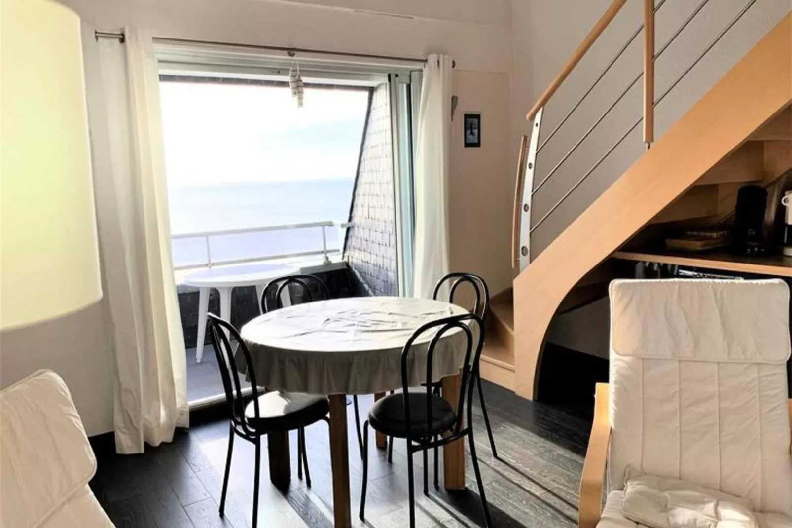 Résidence Courlis-Dining room