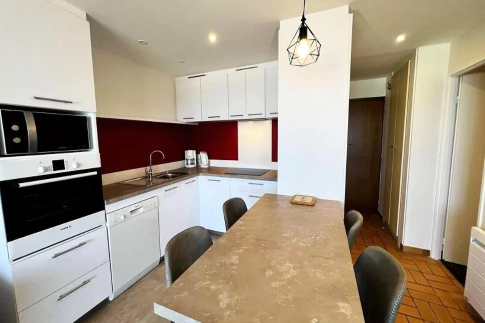 Résidence Astrida-Esszimmer