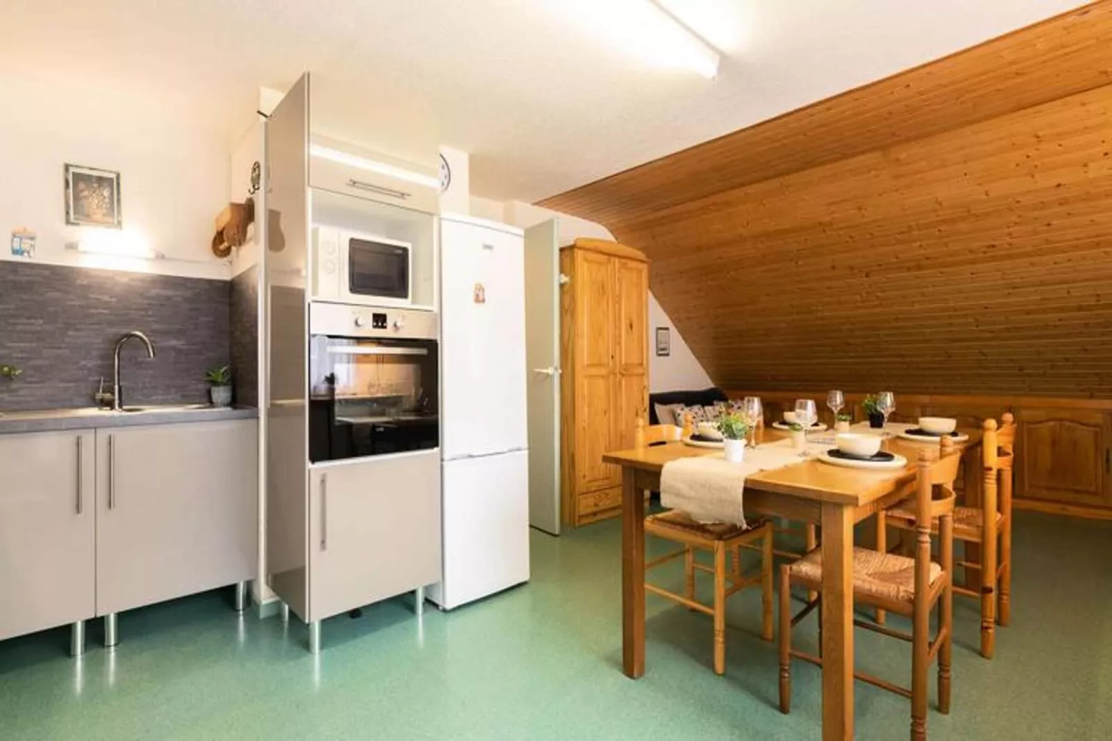 Résidence Portes Du Soleil A-Dining room