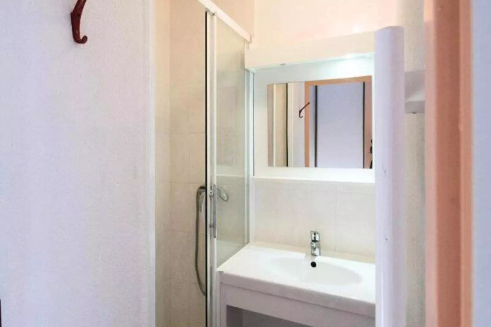 VVF Résidence Les Angles Pyrénées-Badezimmer