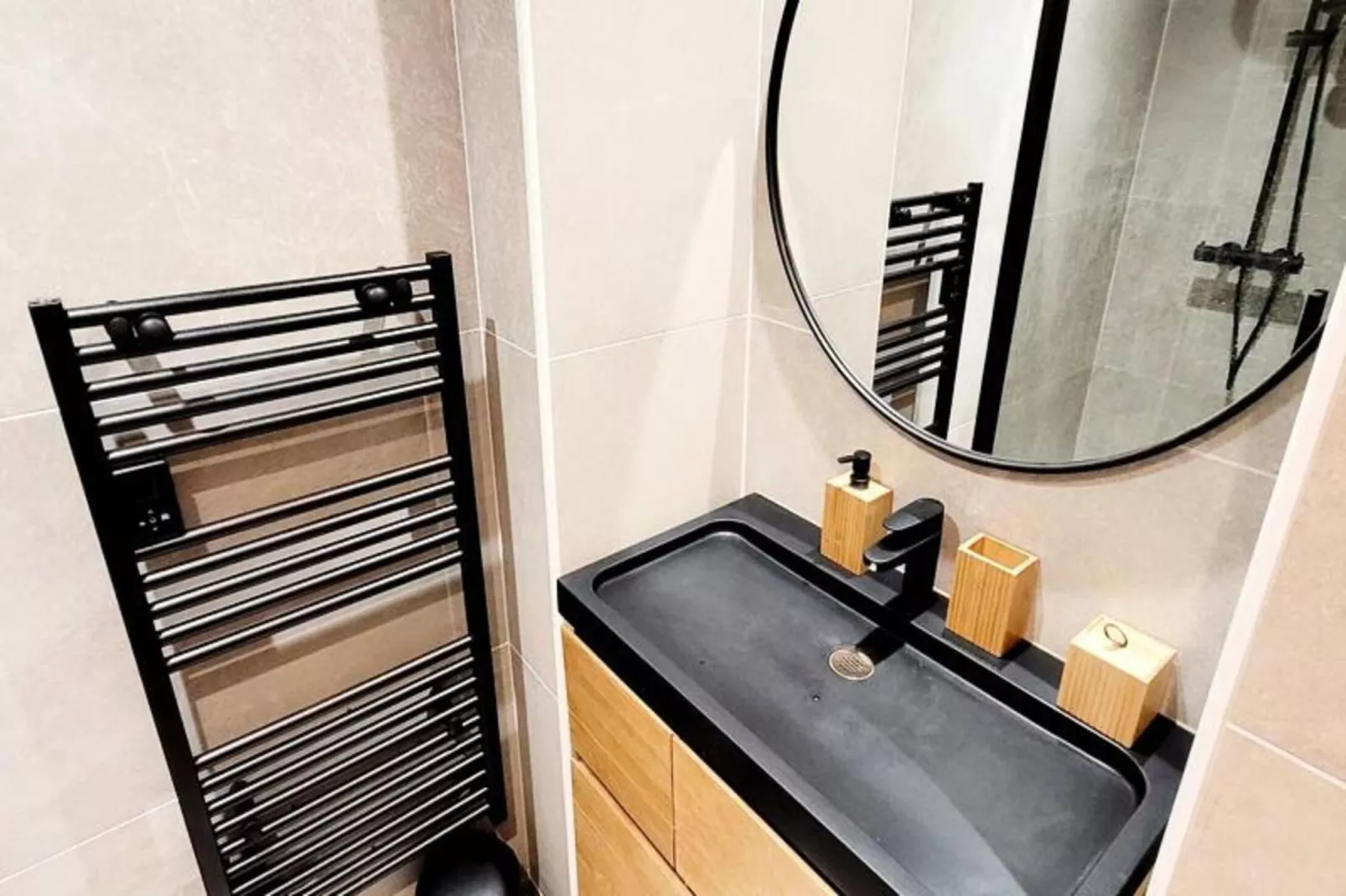 Résidence Le Bernascon-Badezimmer