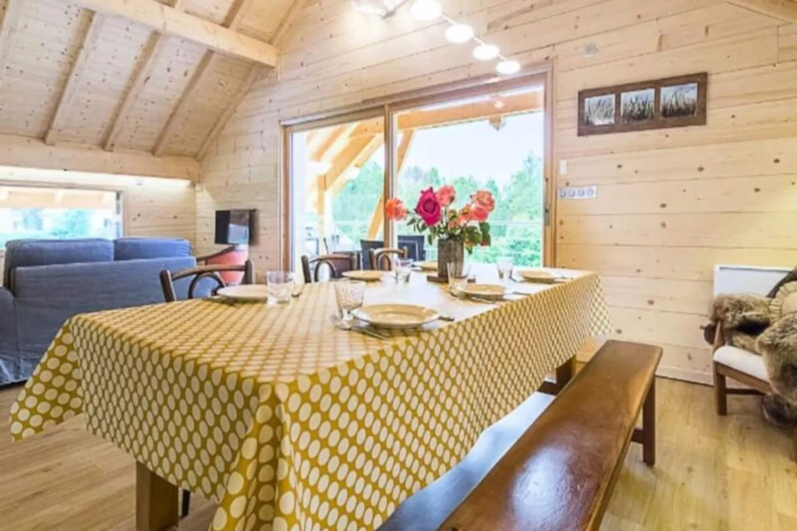 Chalet Cozy Au C&oelig;ur De La F&eacute;claz : S&eacute;jour Authentique Et Proche Des Pistes-Image-tags.