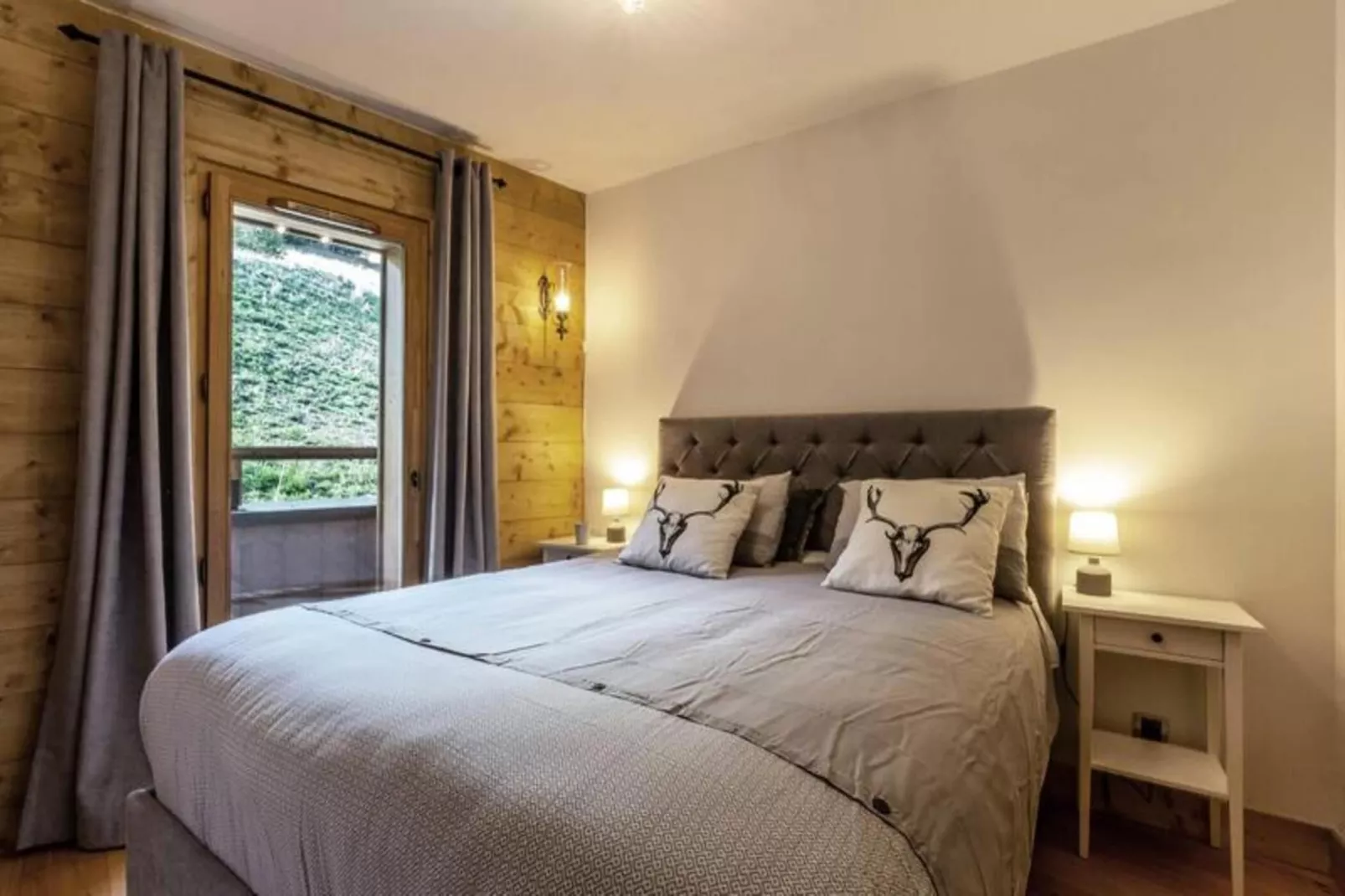 Résidence La Grange Aux Fees-Bedroom