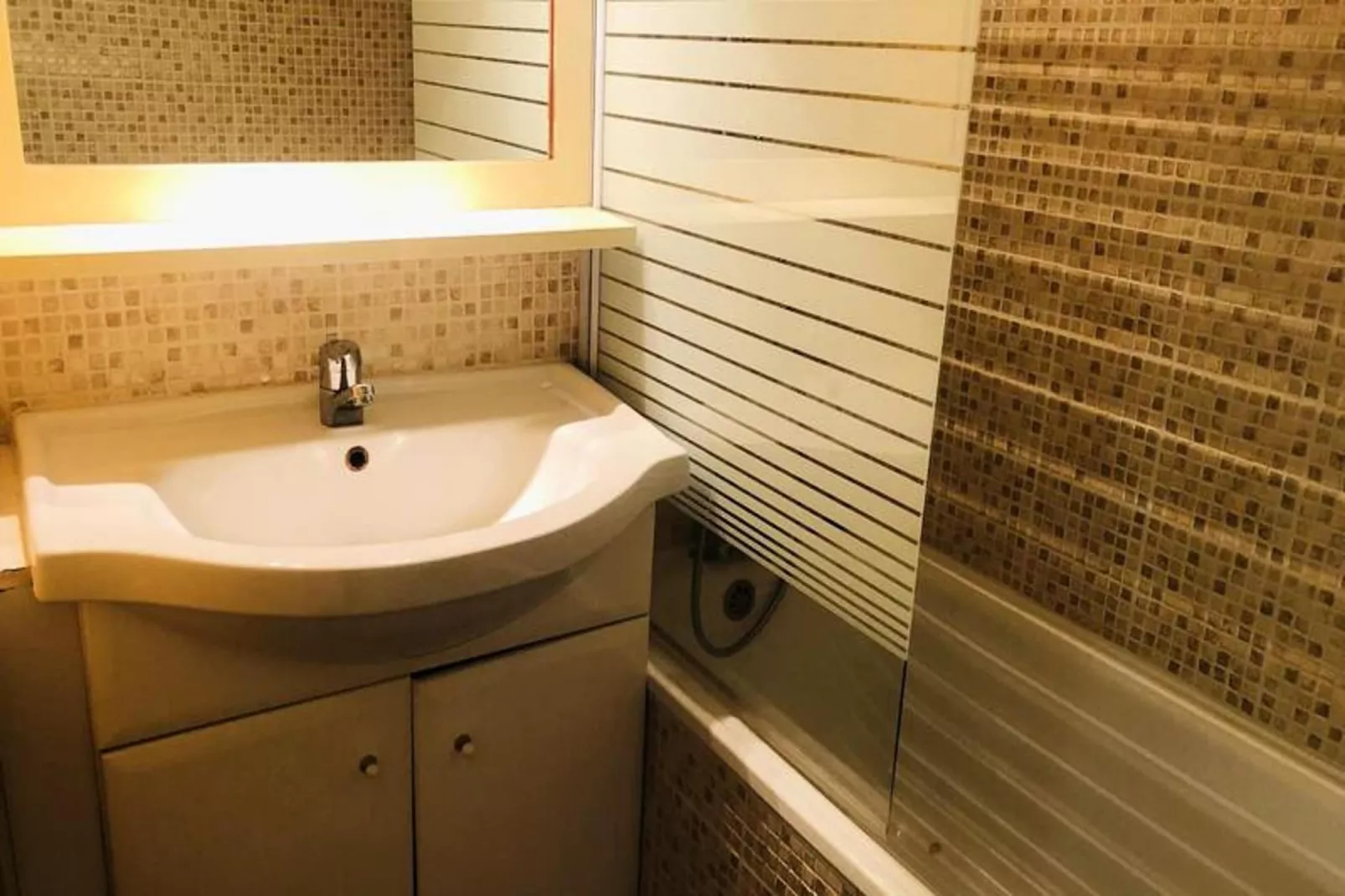 Résidence Cachette-Bathroom