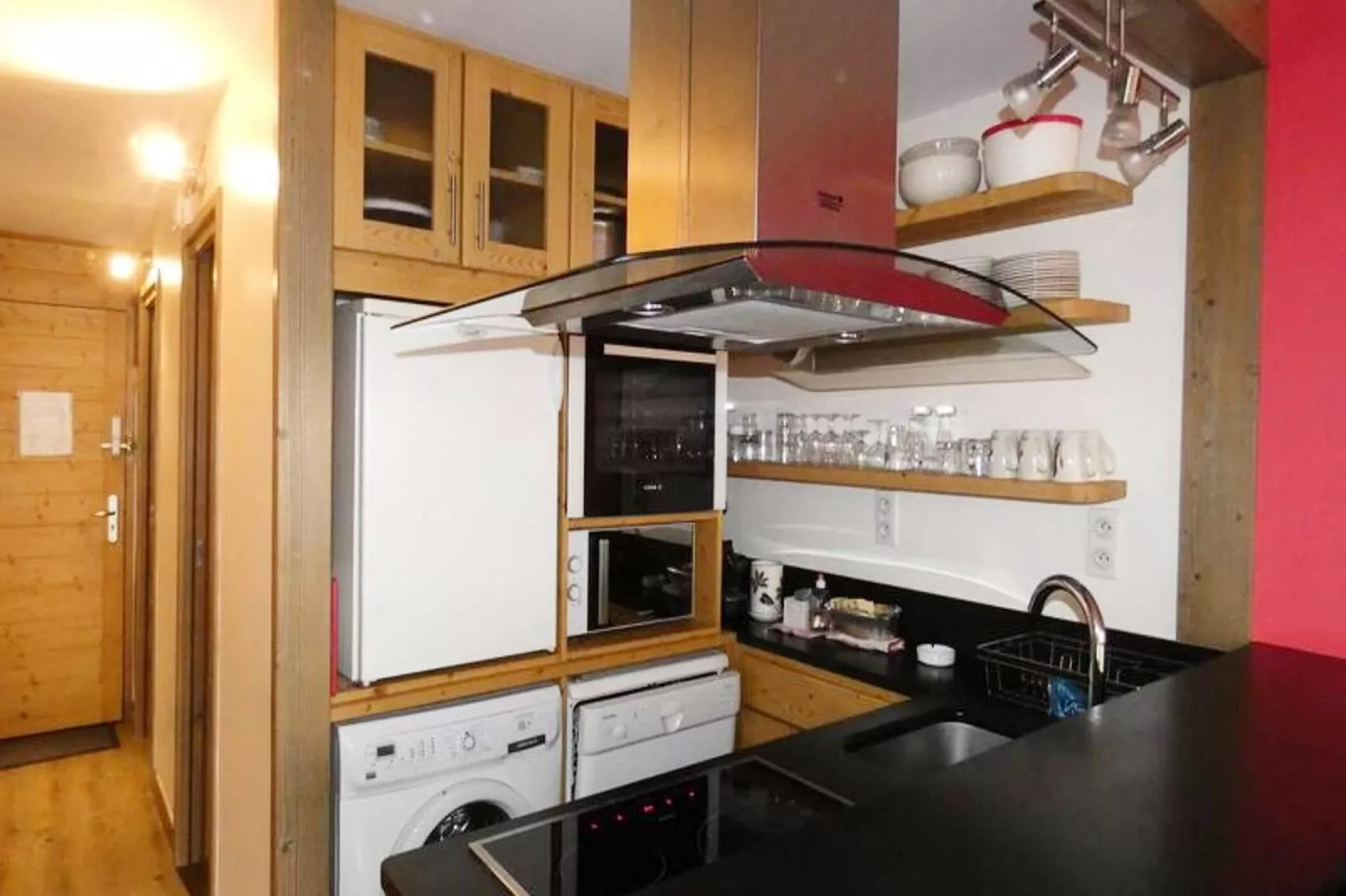 Résidence Lauziere Dessous-Bathroom