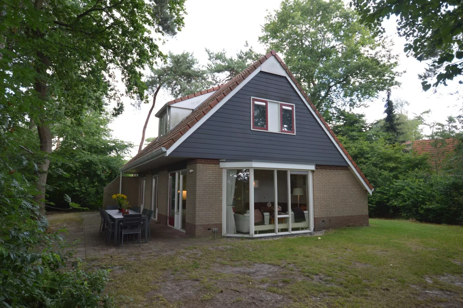 Buitenplaats Berg en Bos nummer 4-Exterior summer