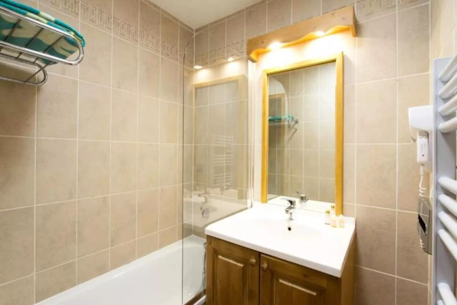 Résidence Odalys Le Hameau et Les Chalets de la Vallée d'Or***-Image-tags.