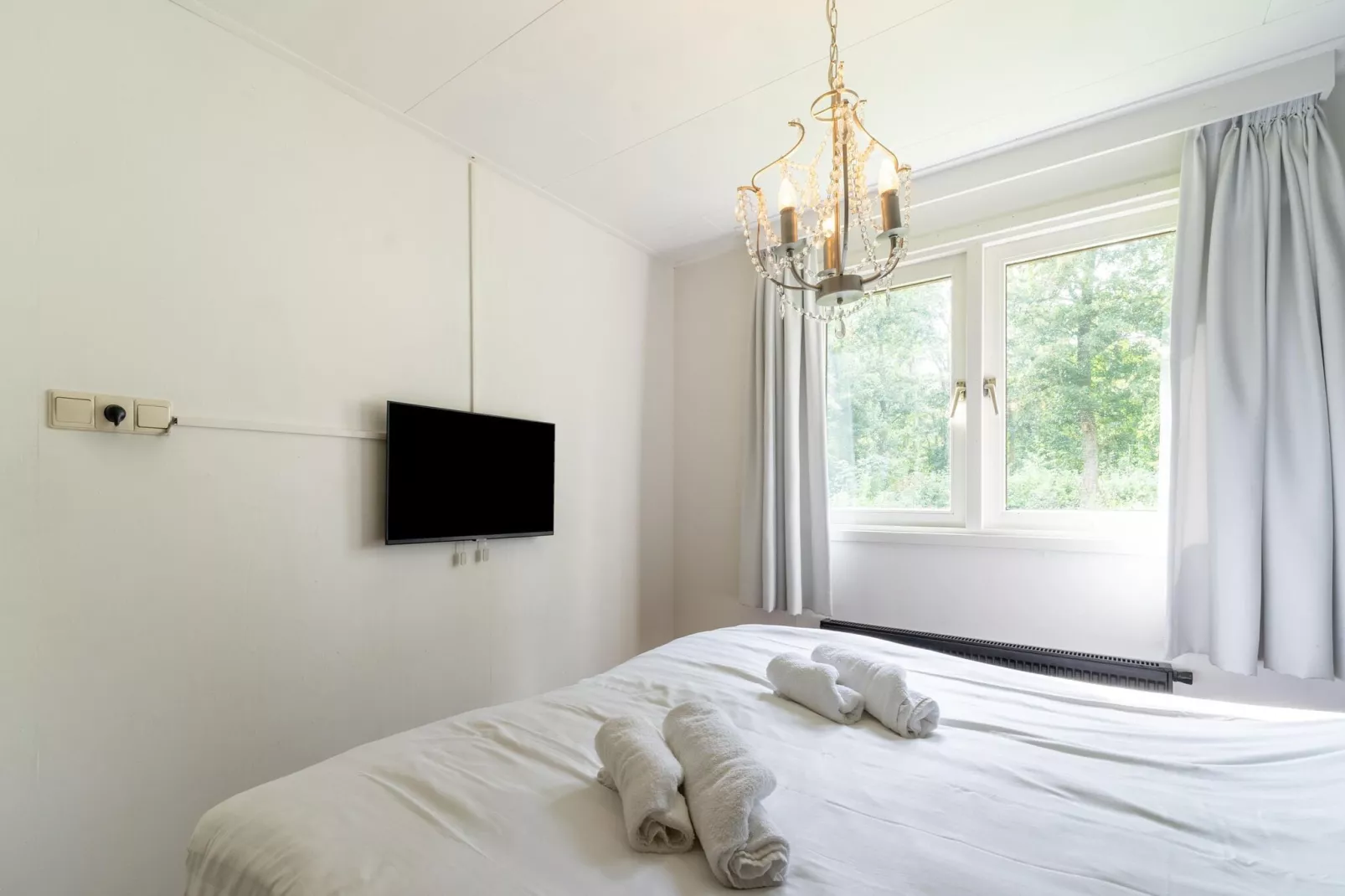 Lemmer Beauty-Bedroom