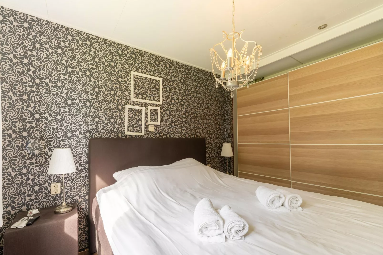 Lemmer Beauty-Bedroom