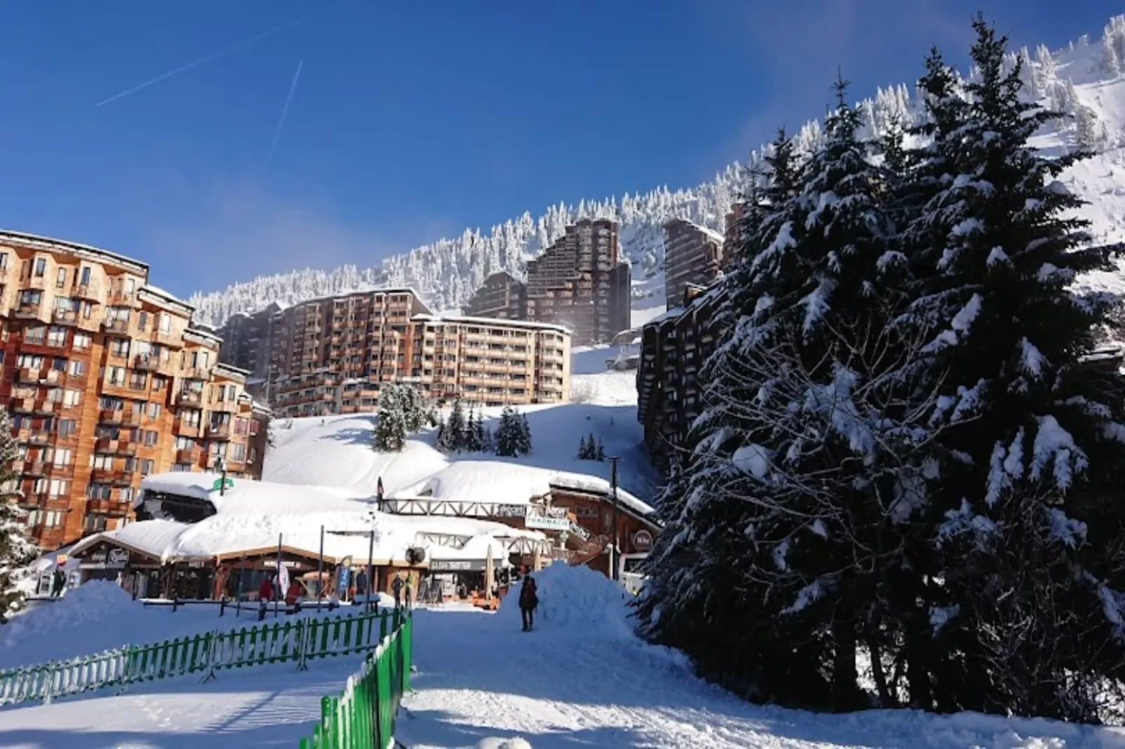 Résidence Les Frenes-Area within 5km in winter