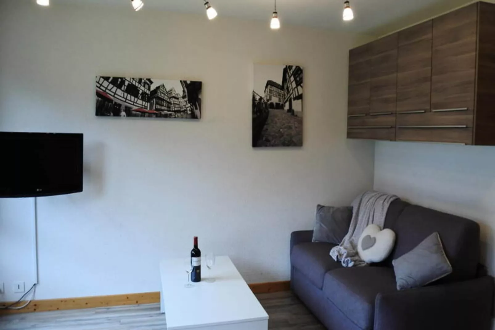 Résidence Le Picaron-Außenbereich Sommer