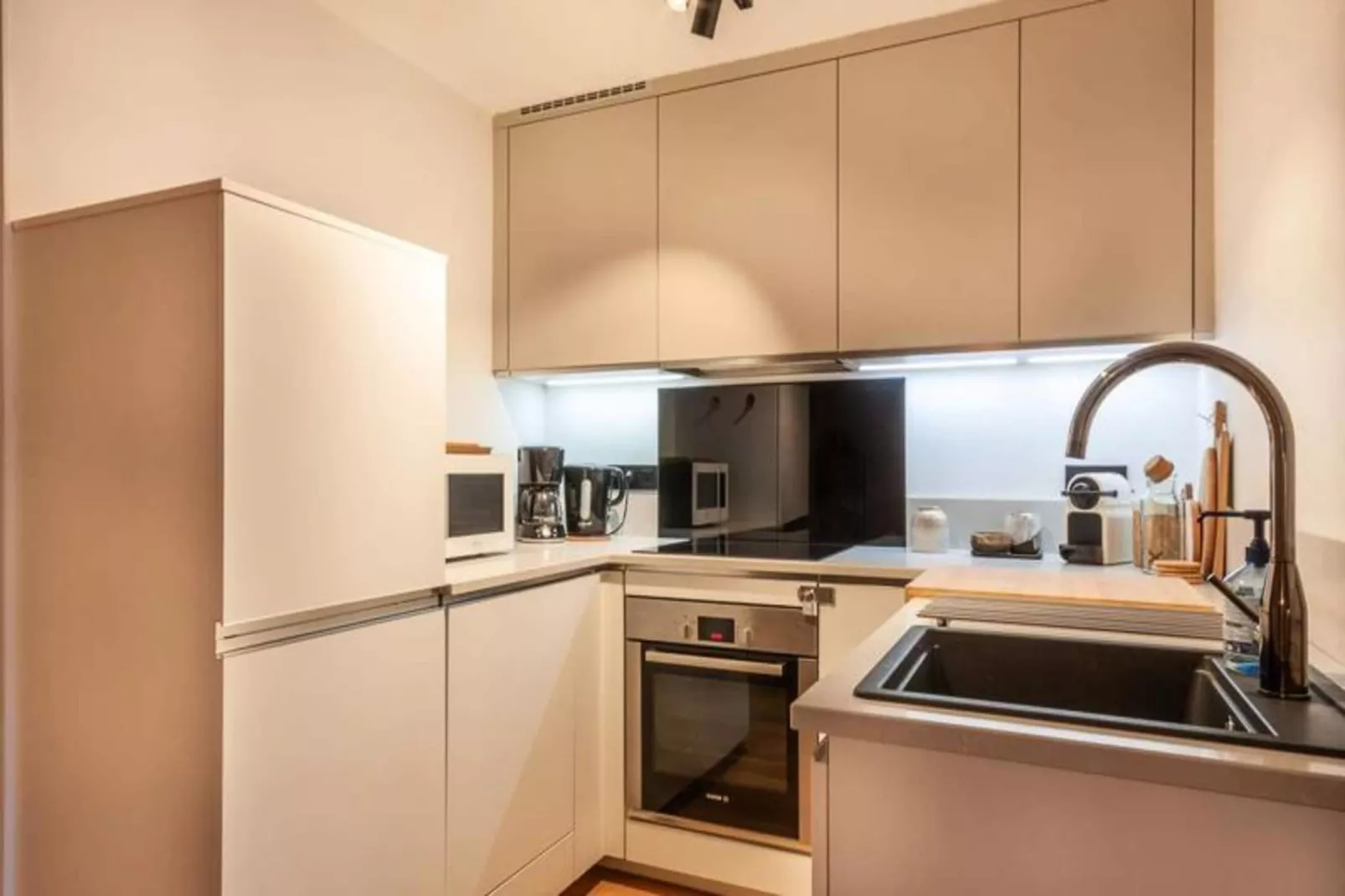 Résidence La Chalende-Kitchen