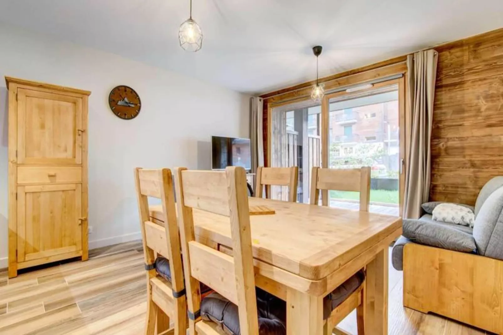 Résidence Le Lapia-Exterior in summer