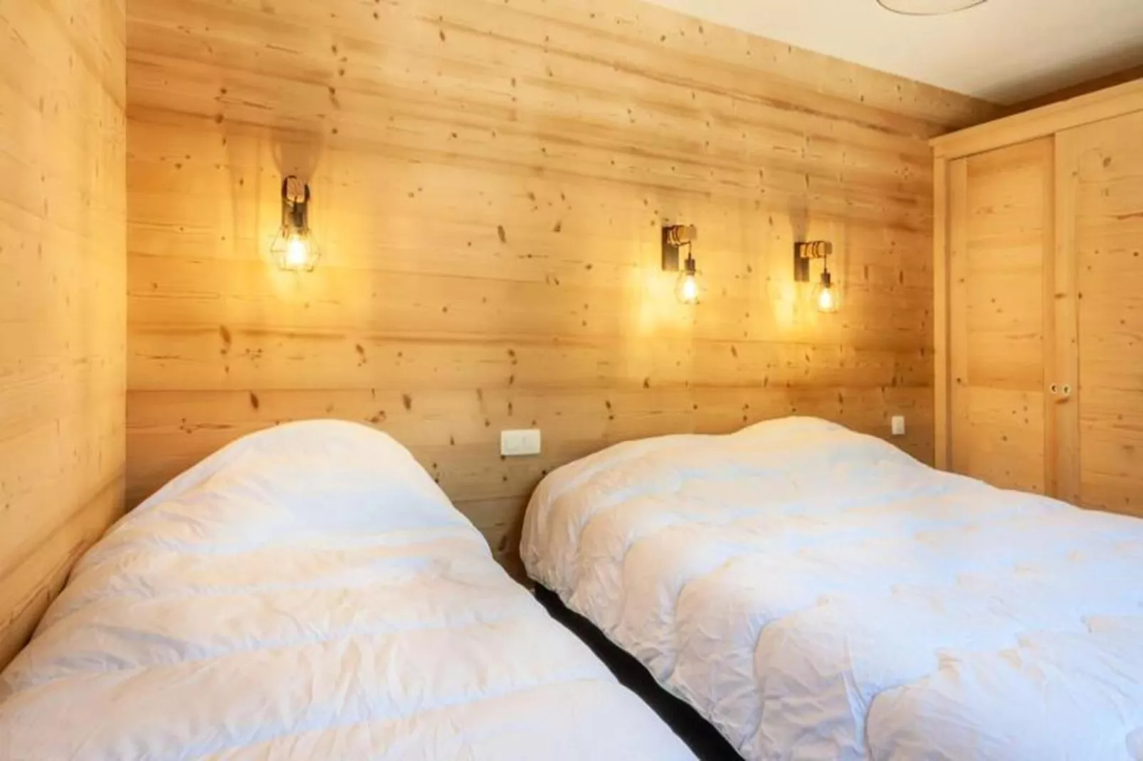 Résidence Les Voroches-Bedroom