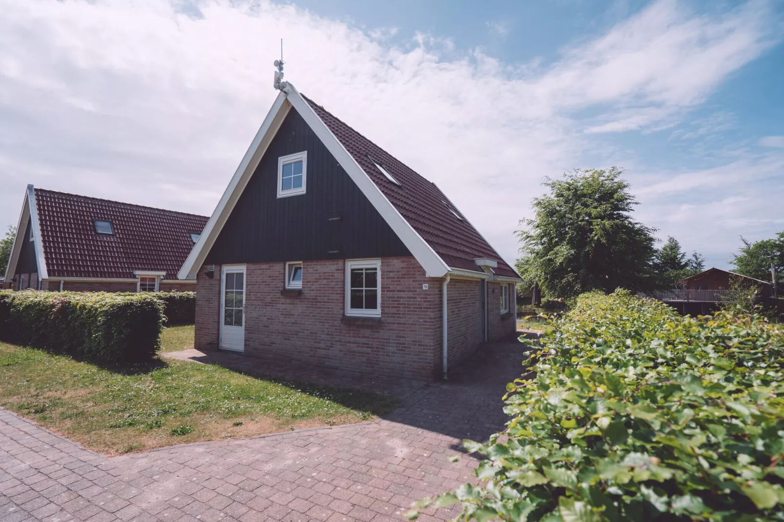 Vakantiepark Eigen Wijze 3-Exterior summer
