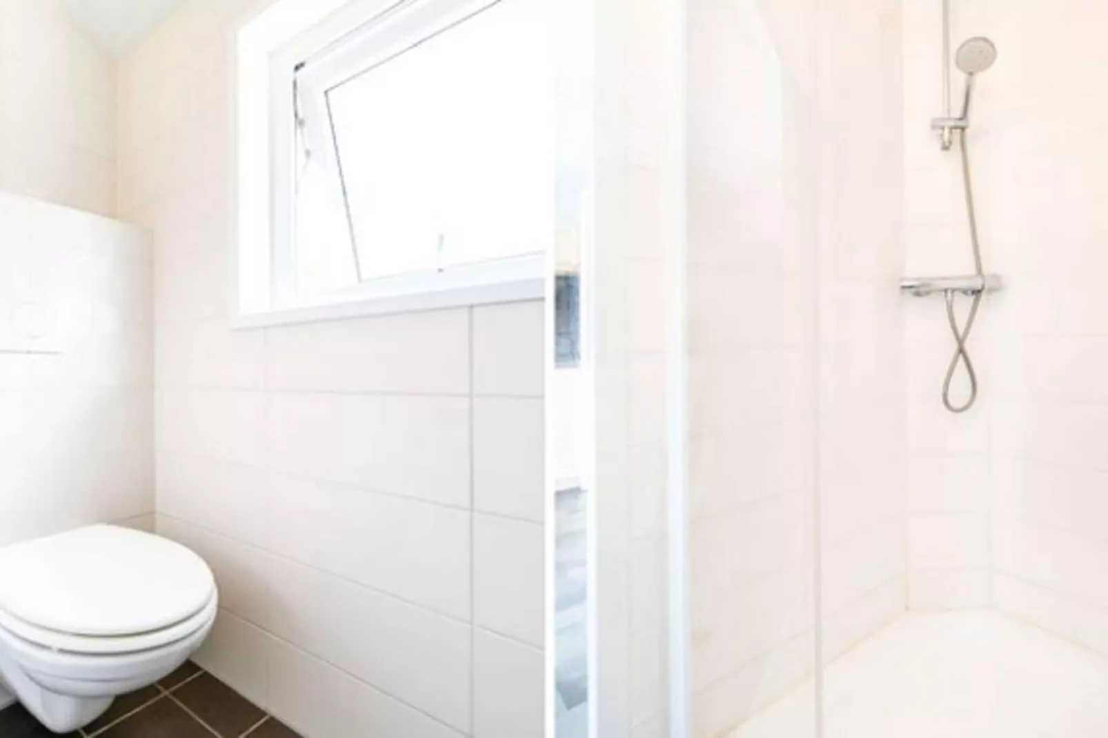 Vakantiepark Eigen Wijze 8-Bathroom