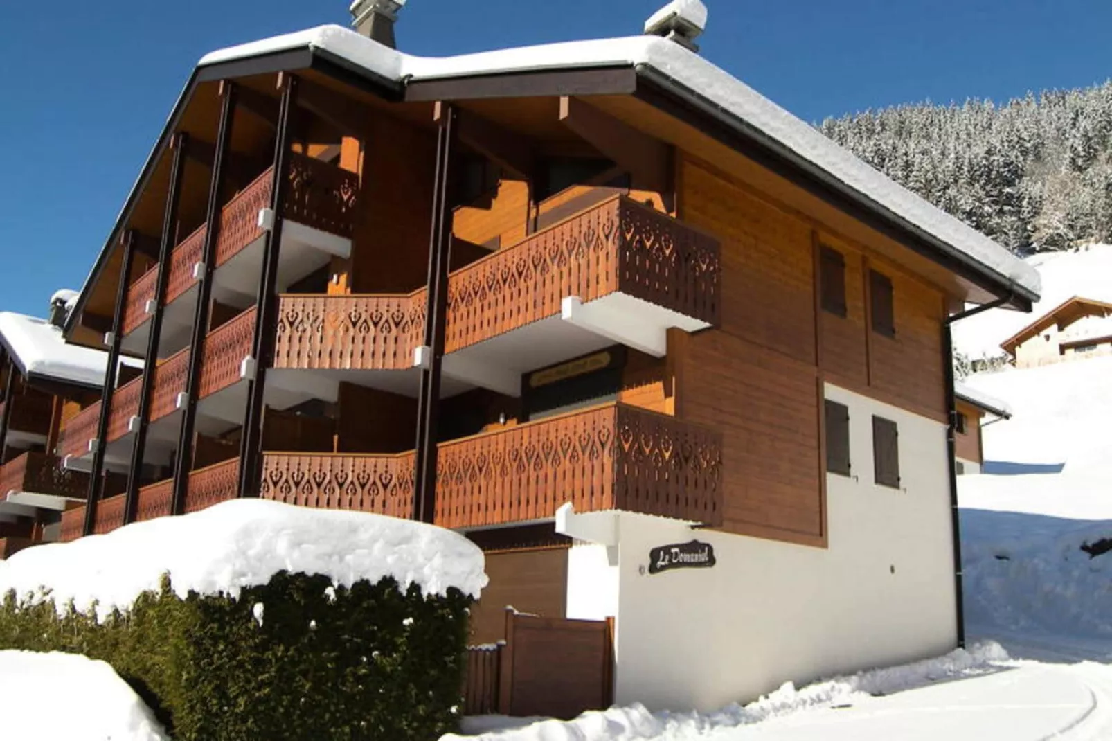 Résidence Domanial B-Außenbereich Sommer