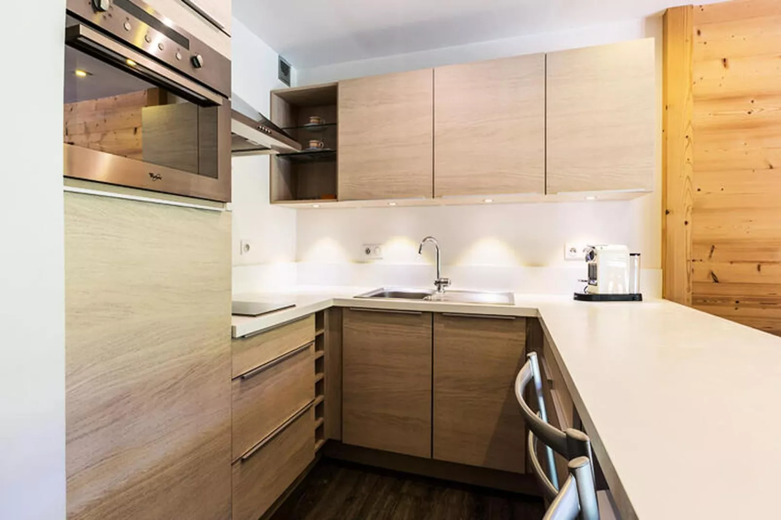 Résidence Moraine-Kitchen