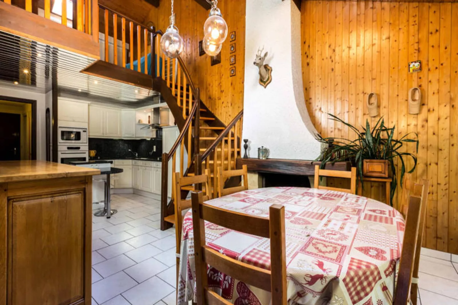 Résidence Belmont-Dining room