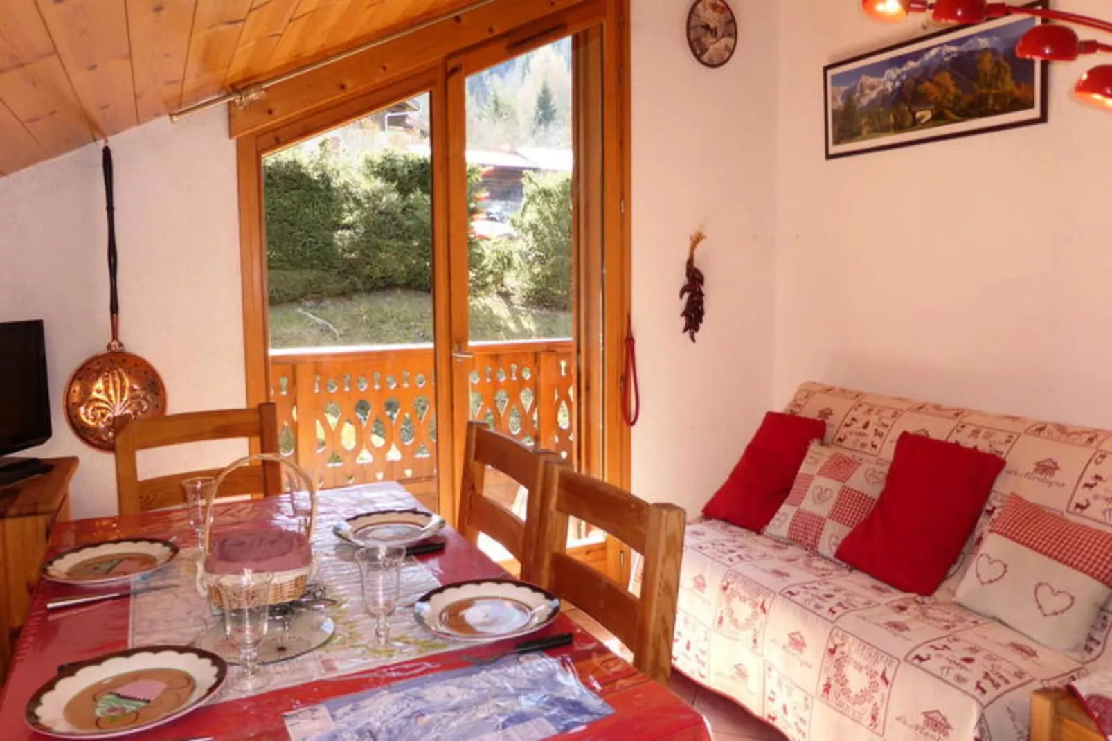 Chalets Alpages-Exterior in summer