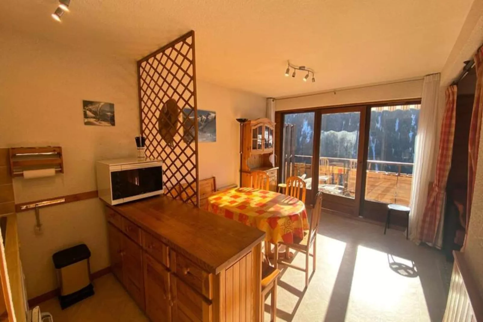 Chalets De Barbessine-Living room