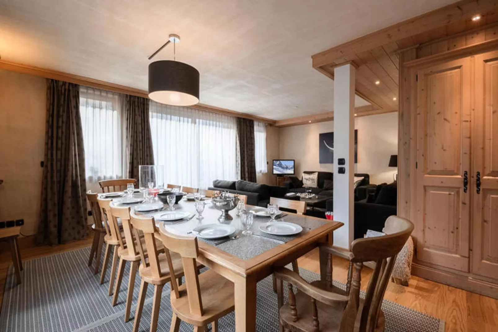 Chalets Du Savoy-Salle à manger