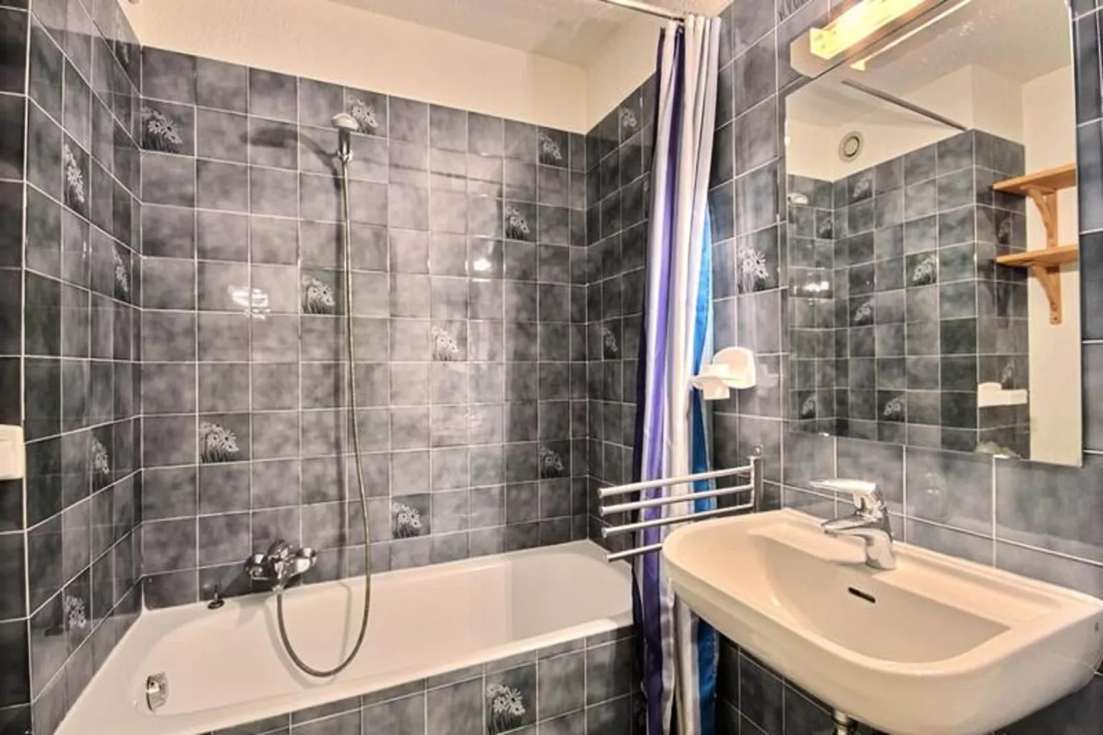 Studio à Saint Jean d'Aulps-Bathroom