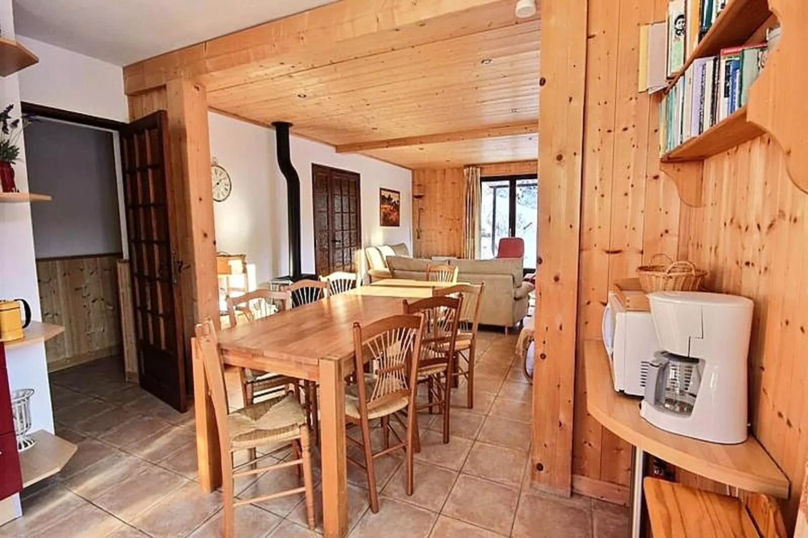 Chalets à Saint Jean d'Aulps-Salle à manger