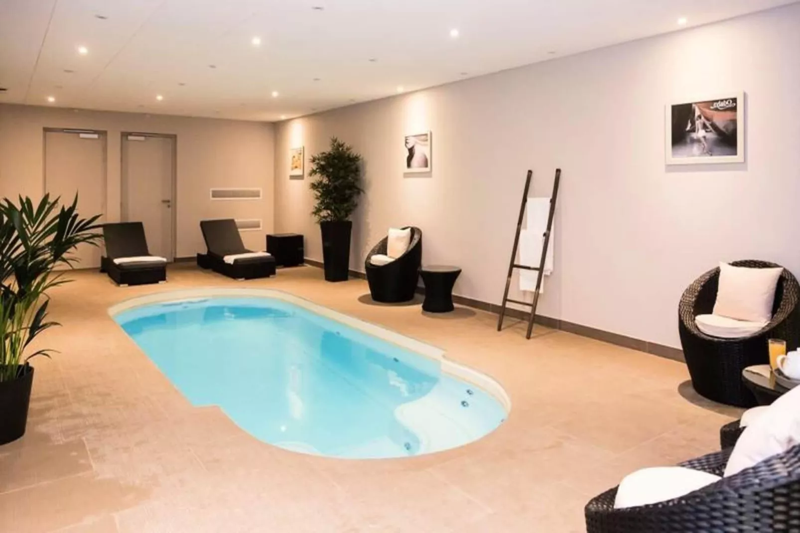 Appart'hôtel Odalys Paris XVII-Exterior in summer